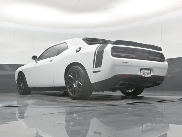 Used 2016 Dodge Challenger R/T Scat Pack RWD image 49