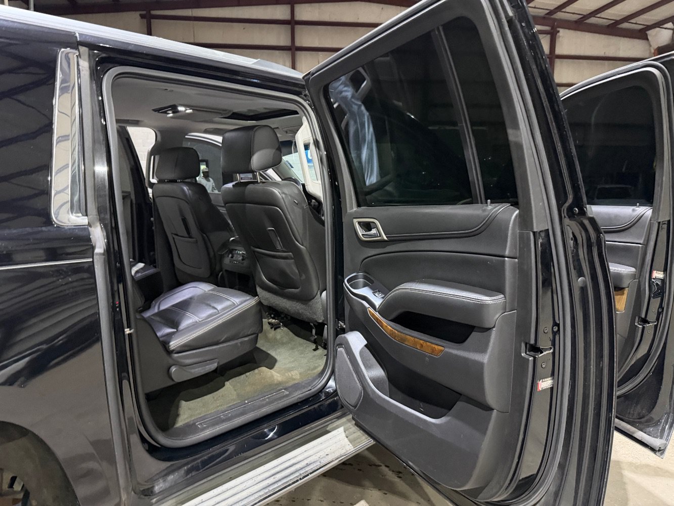 Used 2015 GMC Yukon XL Denali w/ Touring Package RWD image 20