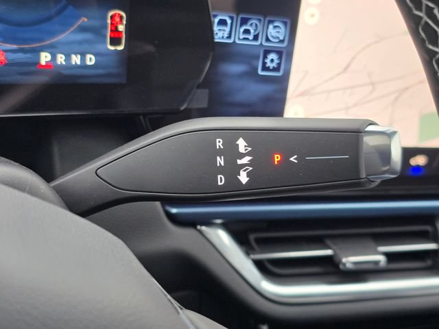 New 2026 Chevrolet Equinox EV LT FWD image 33