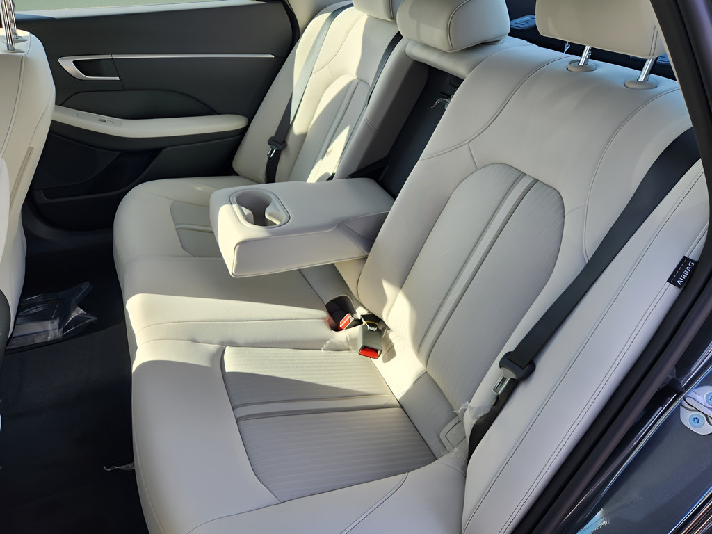 New 2026 Hyundai Sonata SEL AWD/4WD image 11