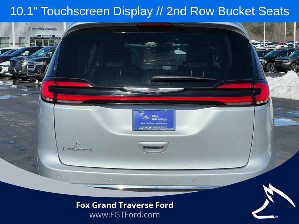 Used 2024 Chrysler Pacifica Touring-L image 35