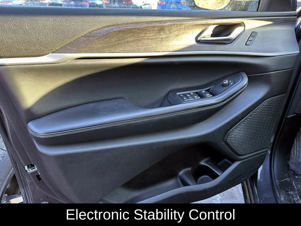 Used 2023 Jeep Grand Cherokee L Limited image 17