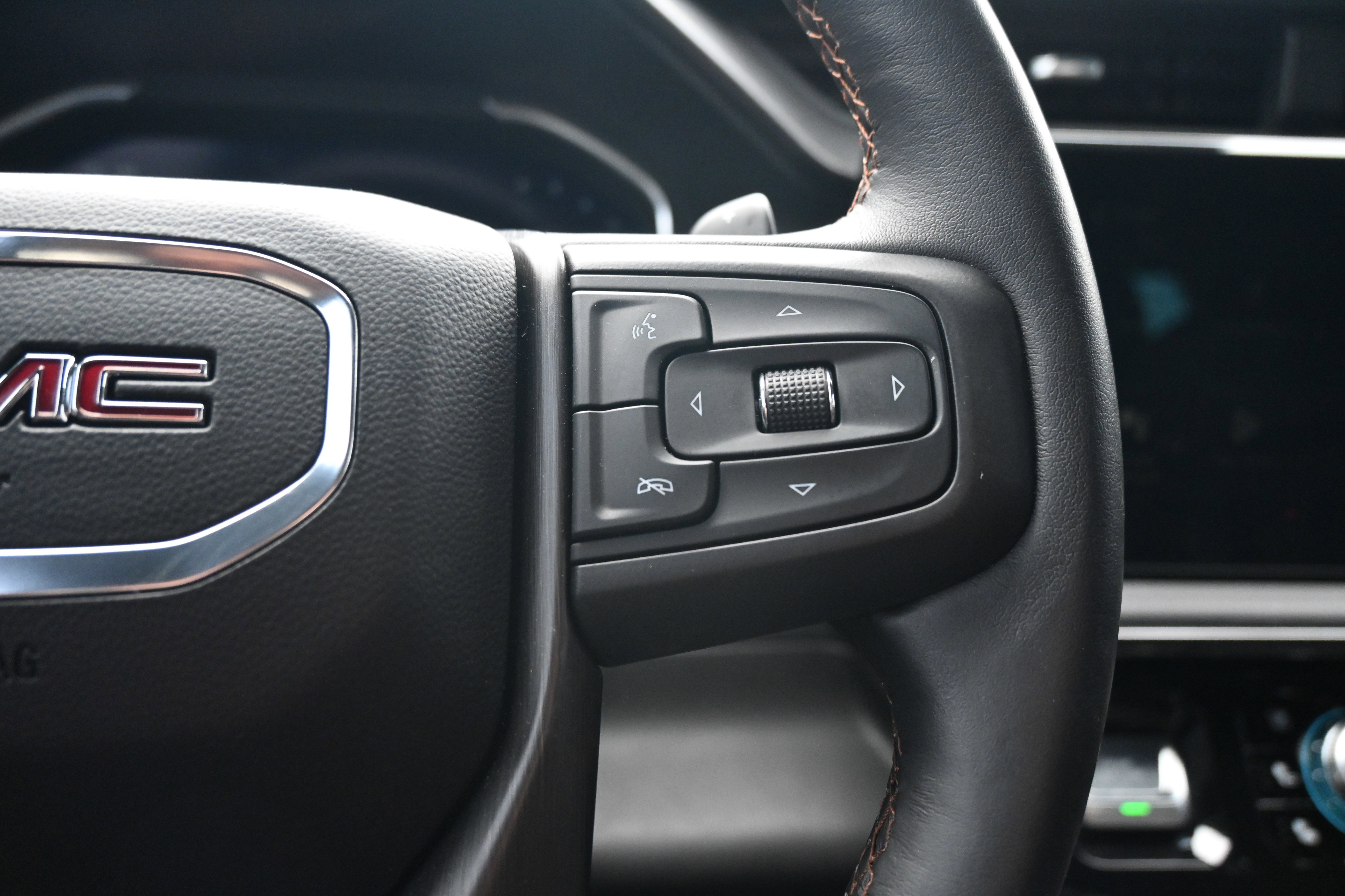 Used 2023 GMC Sierra 1500 AT4 w/ AT4 Premium Package image 32