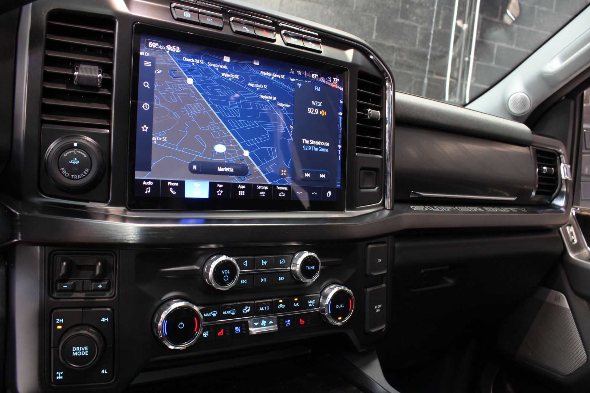 Used 2024 Ford F250 Lariat w/ Lariat Ultimate Package image 58