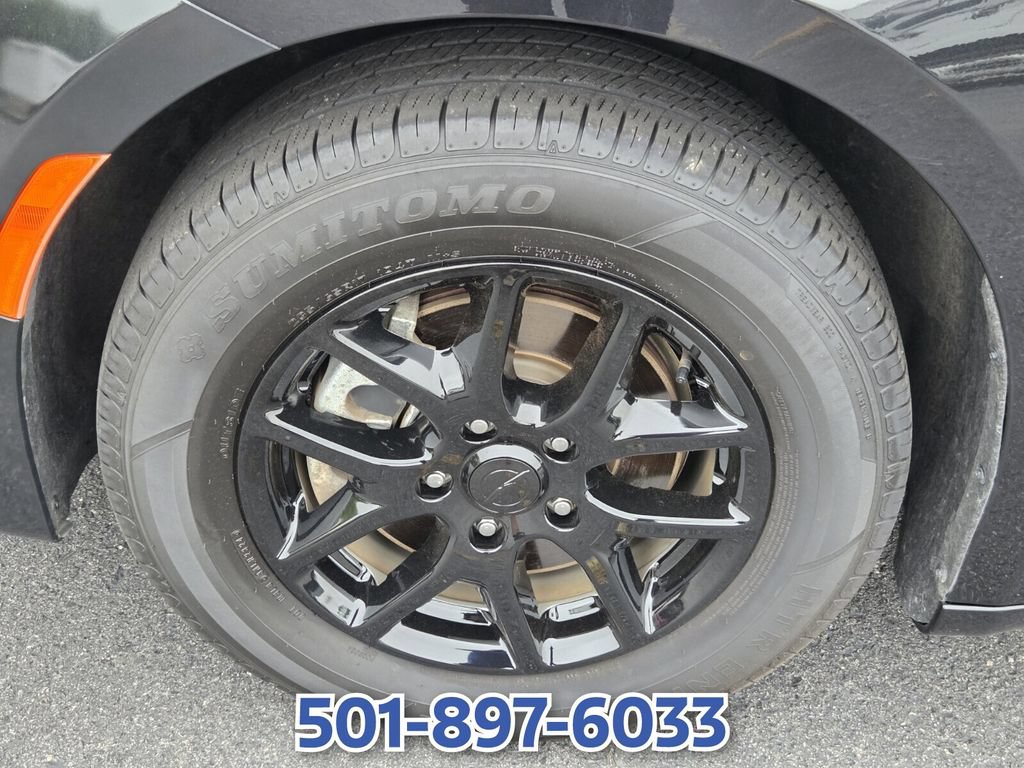 Used 2022 Chrysler Voyager LX FWD image 17