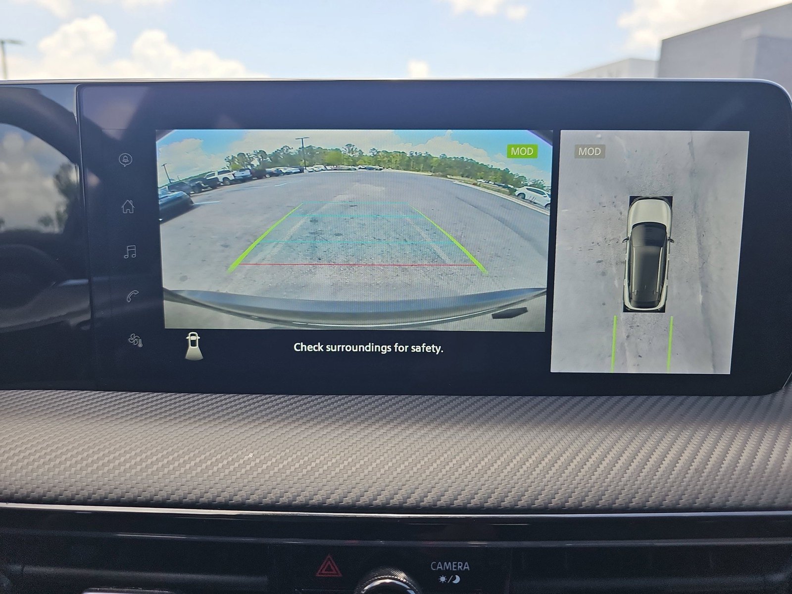 Used 2025 Nissan Kicks SR FWD image 23