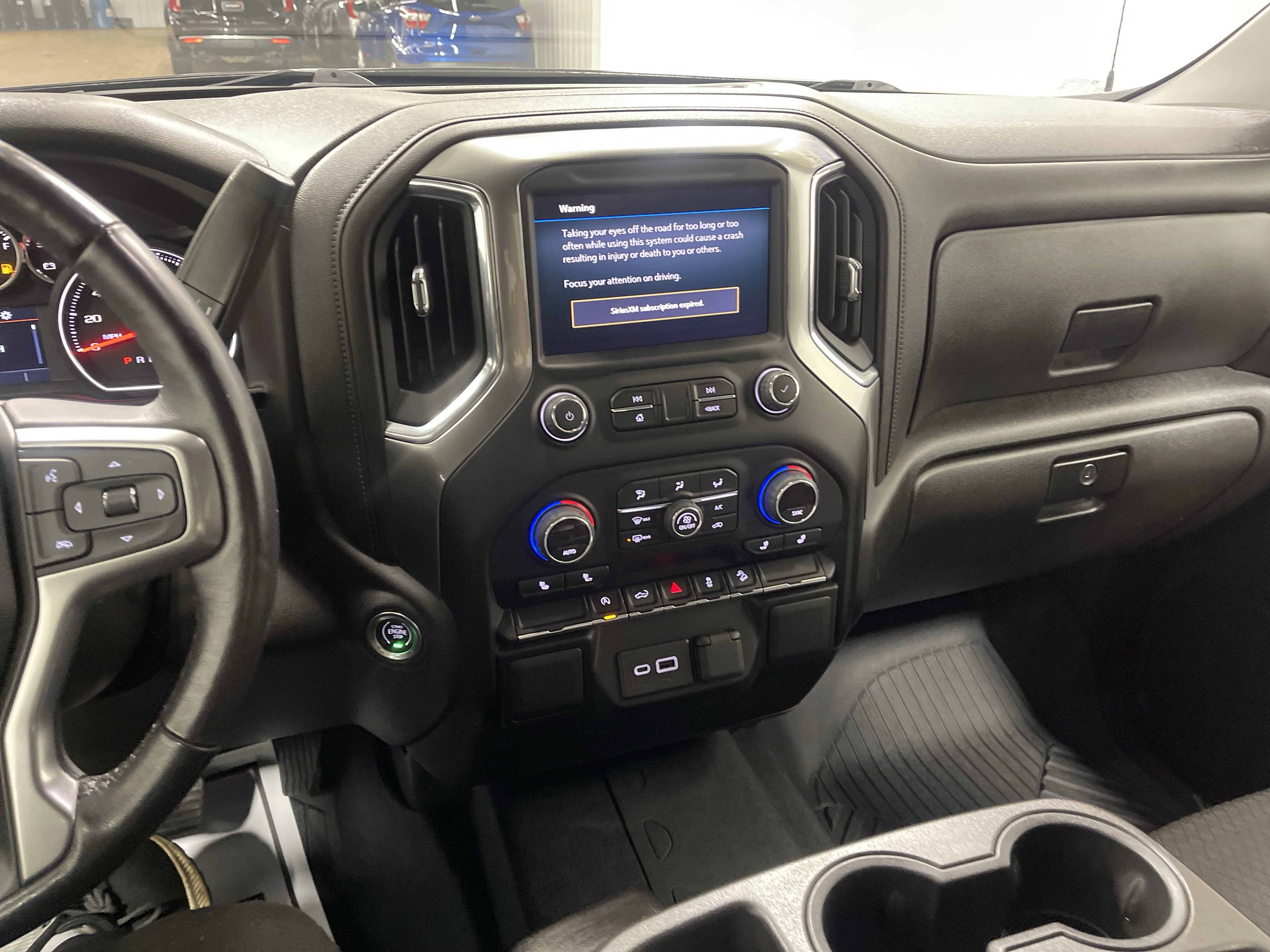 Used 2022 Chevrolet Silverado 1500 RST w/ Z71 Off-Road Package AWD/4WD image 29
