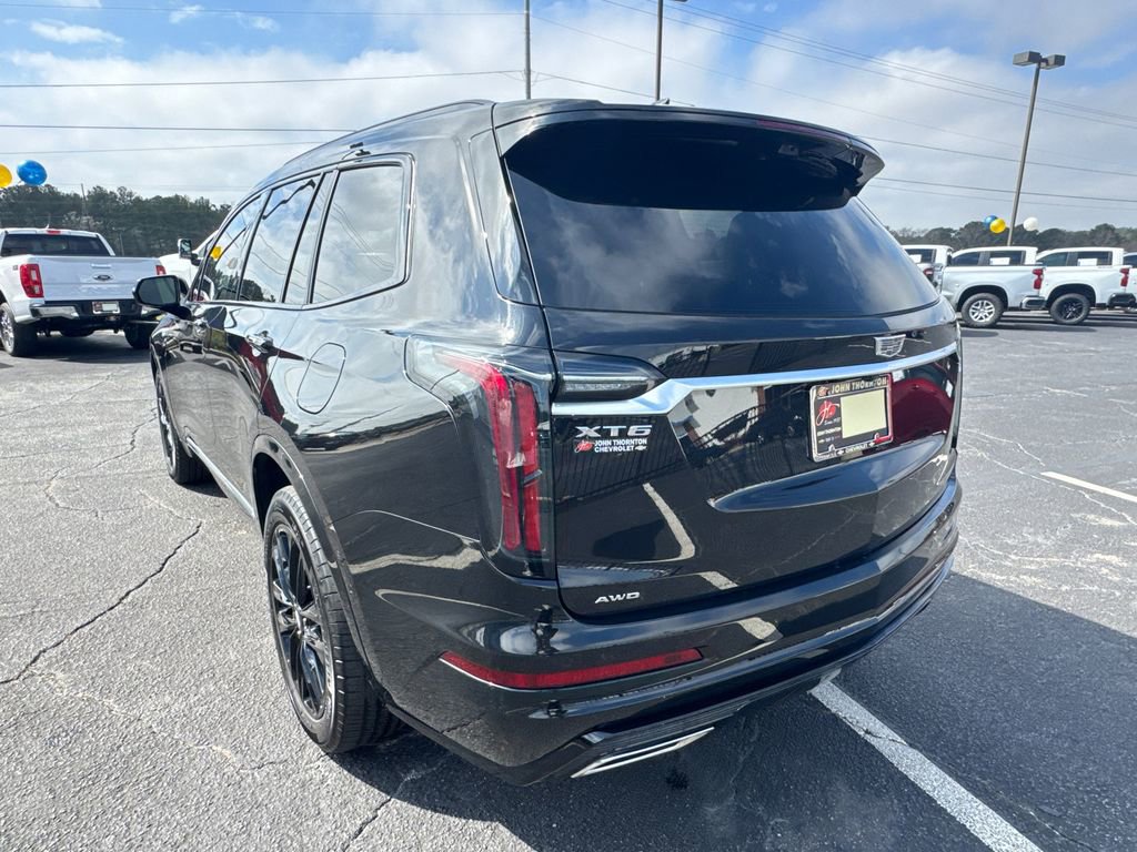 Used 2022 Cadillac XT6 Sport w/ Technology Package image 8