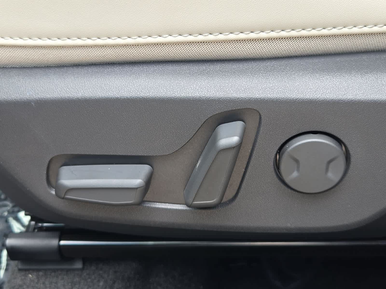 New 2026 Kia Niro EX w/ EX Premium Package FWD image 17