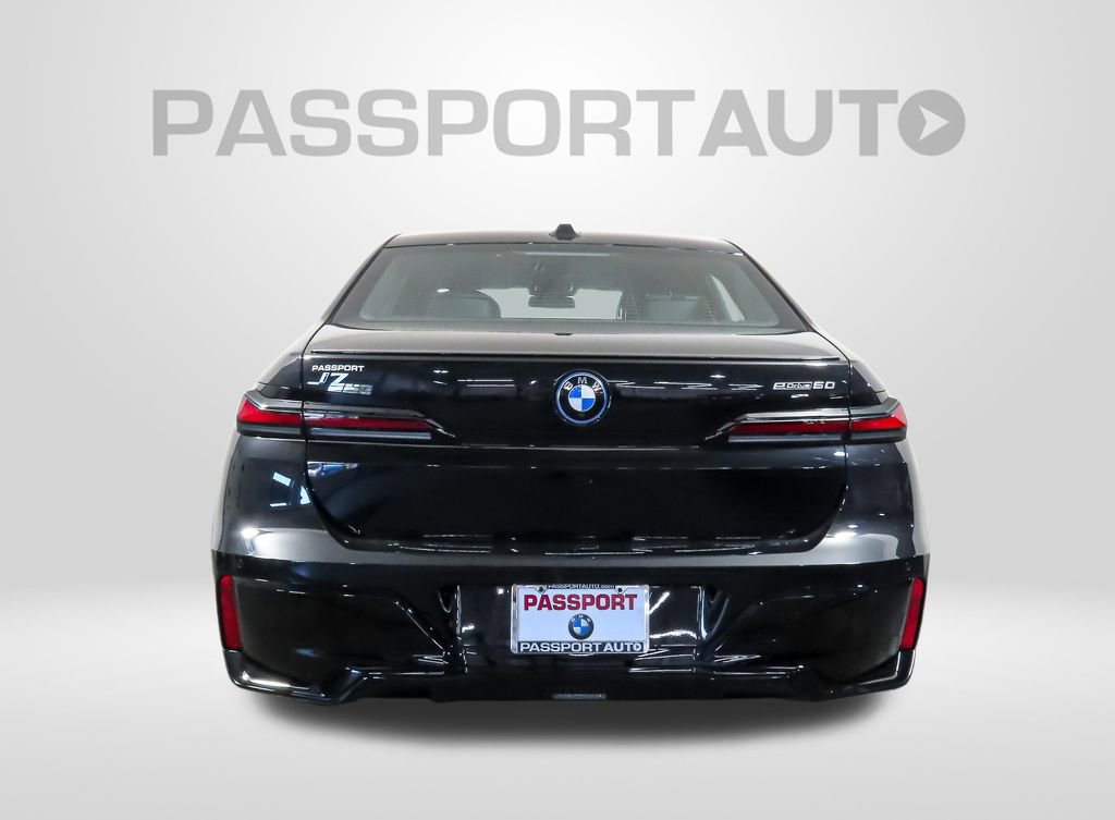 Used 2025 BMW i7 eDrive50 w/ M Sport Package RWD image 6