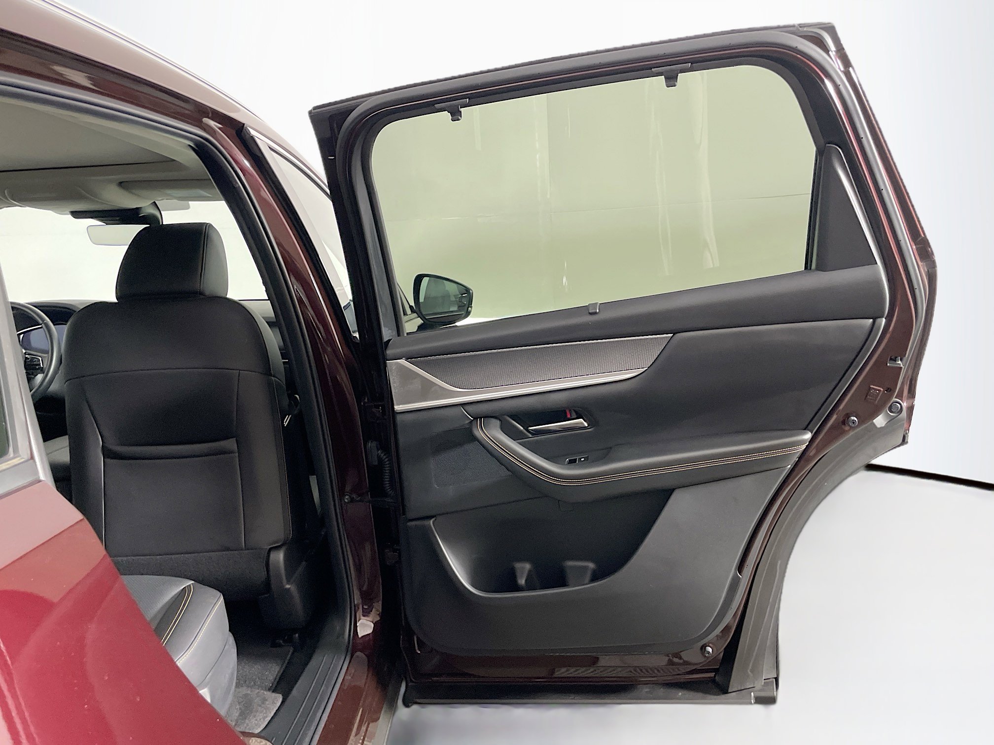 Used 2024 MAZDA CX-90 Plug-In Hybrid w/ Premium Pkg image 32