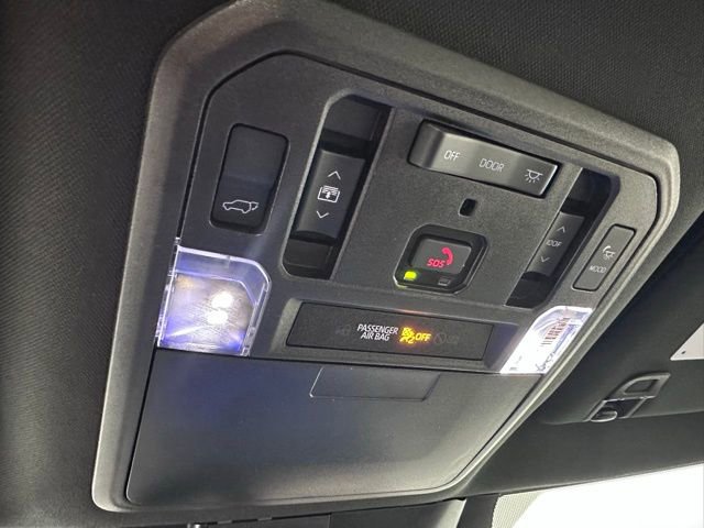 Used 2023 Toyota Sequoia Capstone AWD/4WD image 35