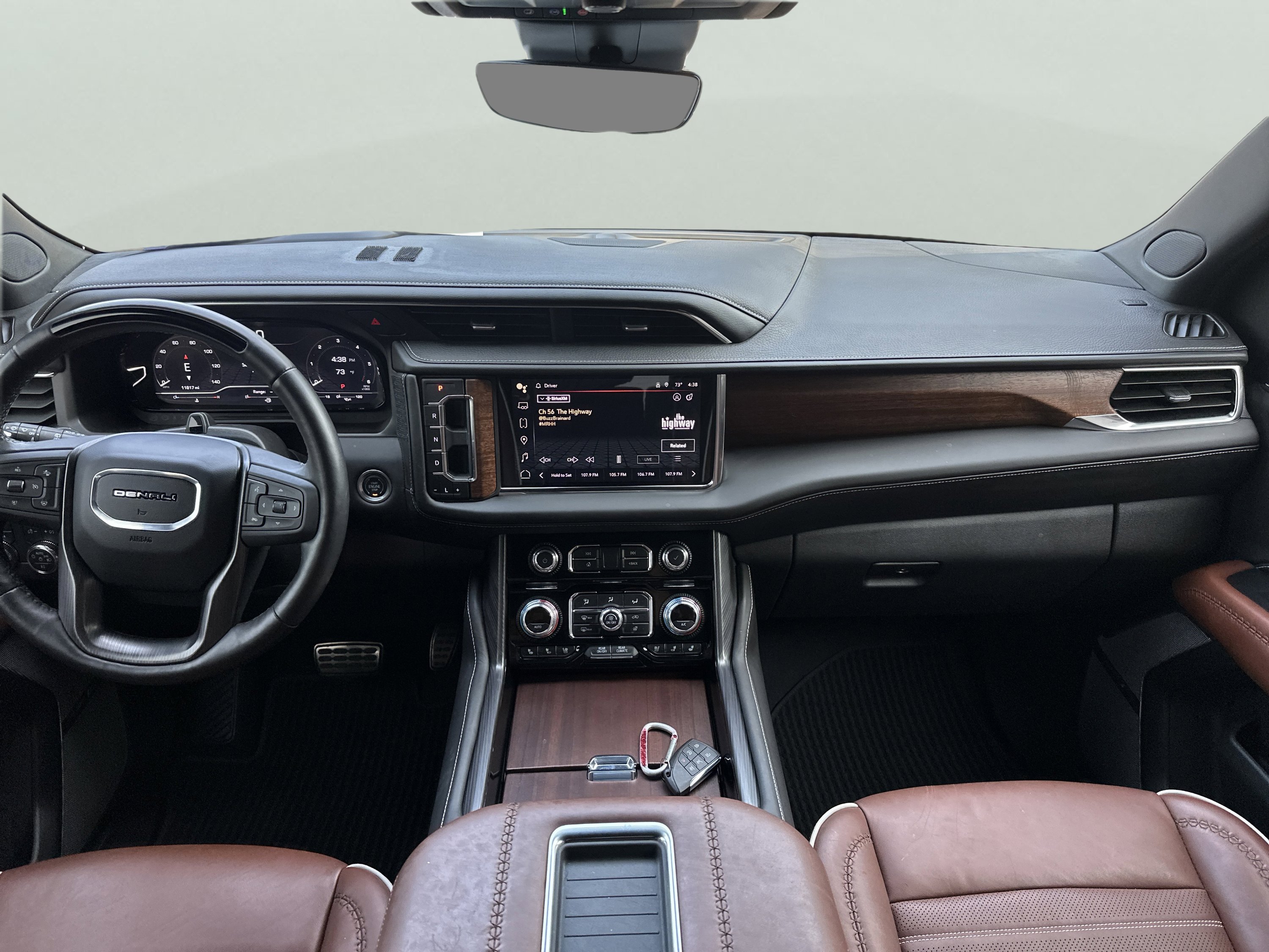 Used 2024 GMC Yukon Denali Ultimate image 12