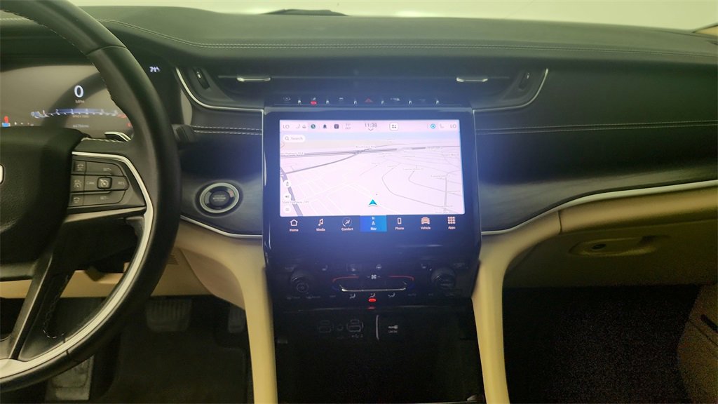 Used 2022 Jeep Grand Cherokee L Limited image 23