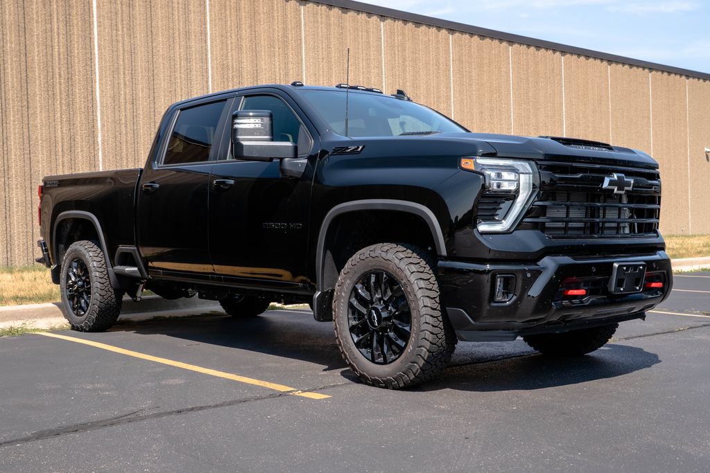 New 2026 Chevrolet Silverado 2500 LT w/ Trail Boss Package AWD/4WD image 2