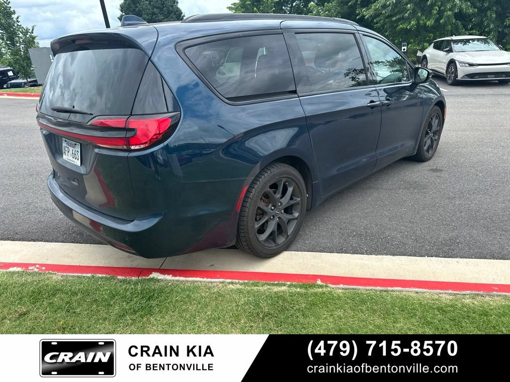 Used 2021 Chrysler Pacifica Touring w/ S Appearance Package FWD image 6