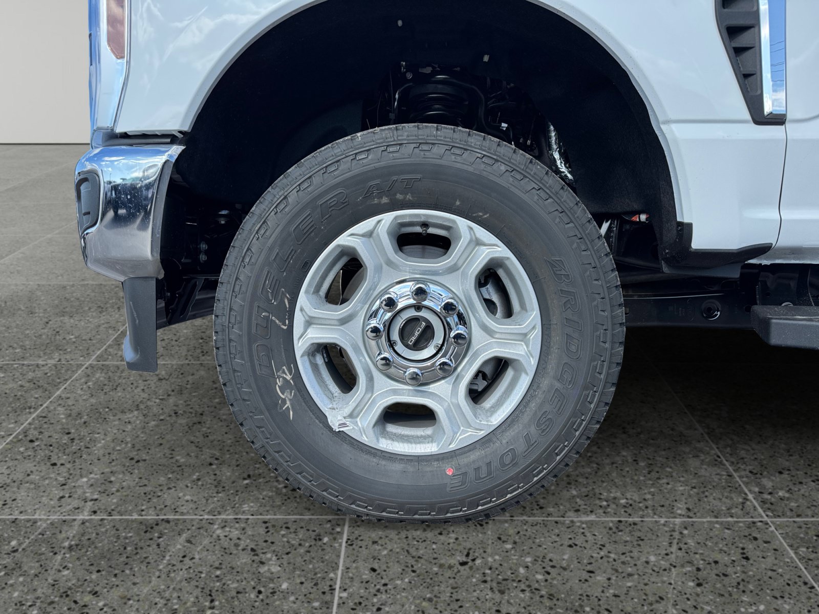 New 2026 Ford F250 XLT w/ FX4 Off-Road Package AWD/4WD image 10