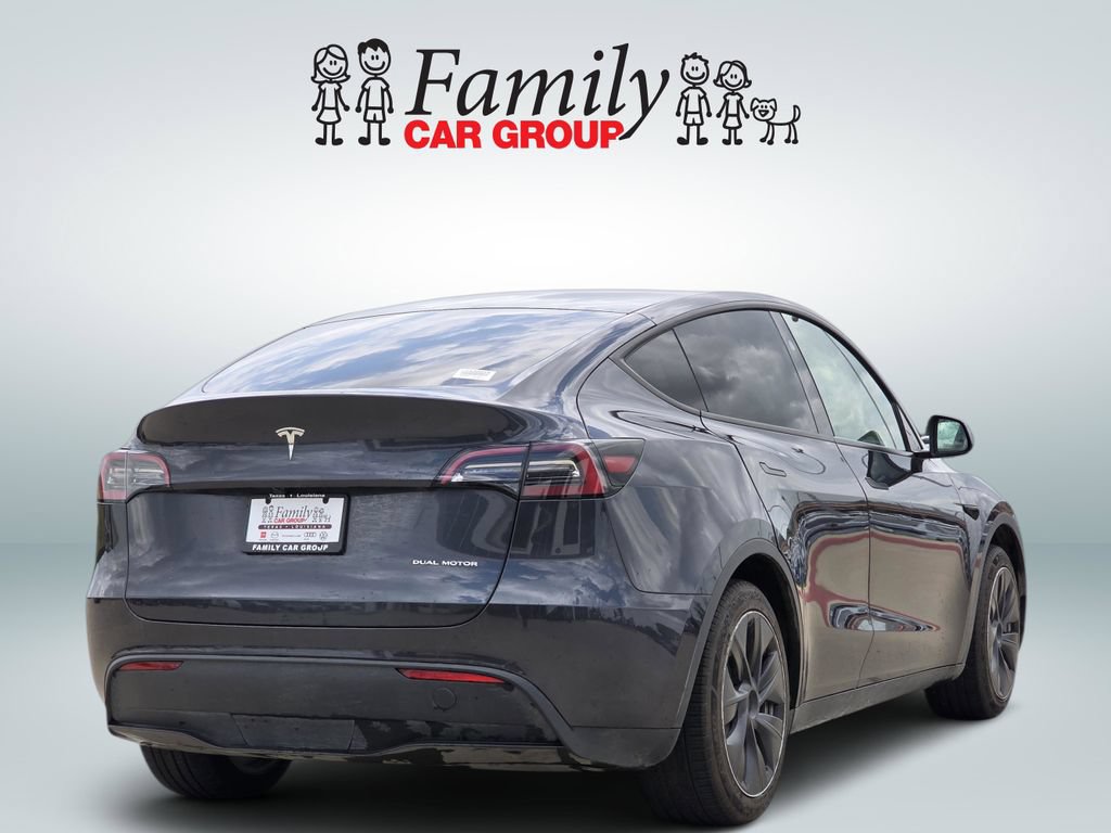 Used 2024 Tesla Model Y Long Range AWD/4WD image 4