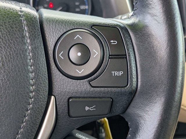 Used 2017 Toyota RAV4 XLE FWD image 25