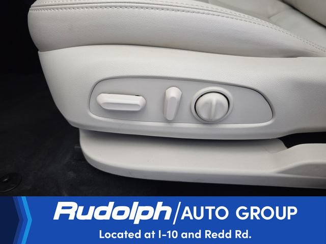 Used 2024 Buick Enclave Essence w/ Experience Buick Package FWD image 10