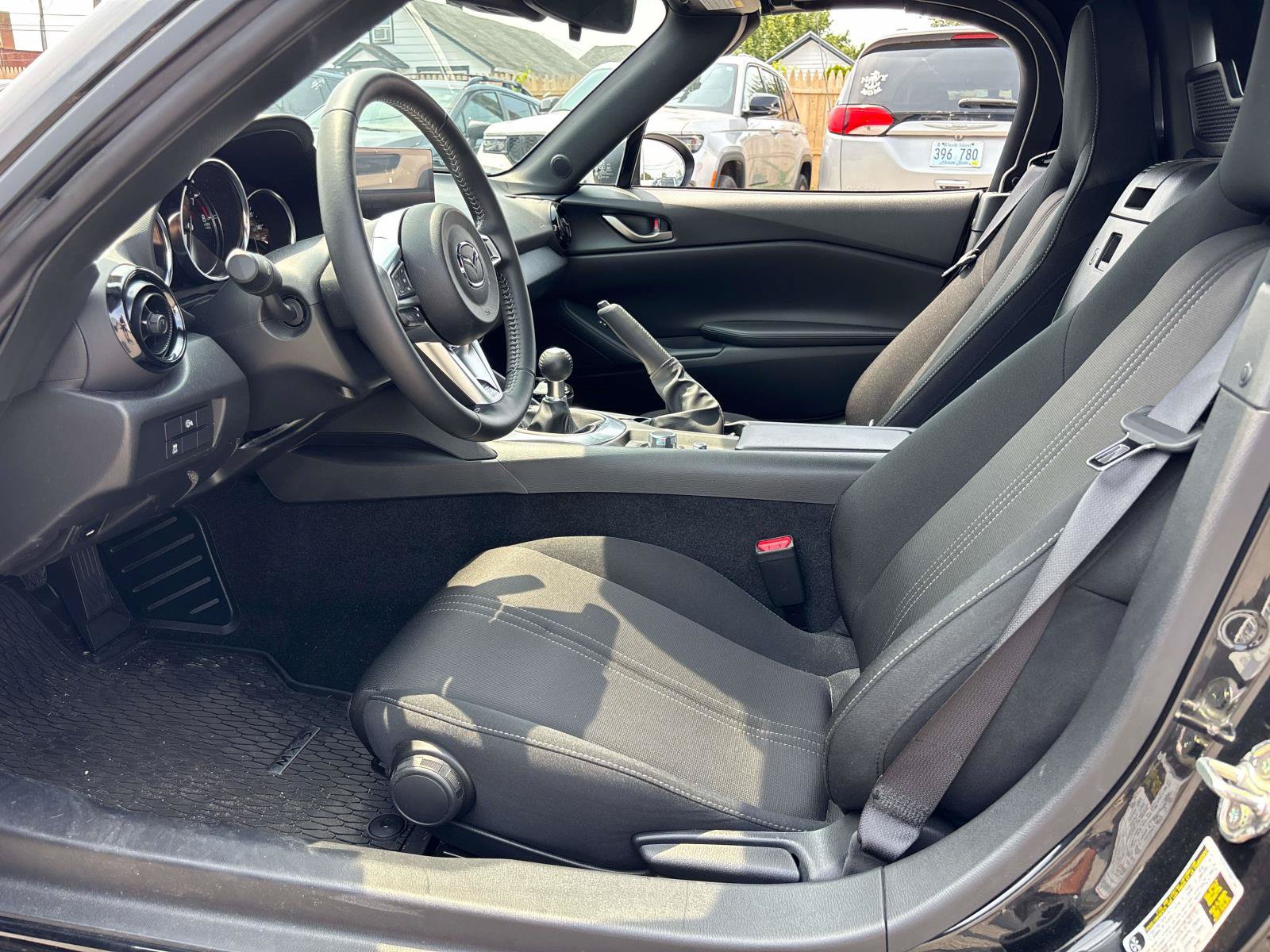 Used 2025 MAZDA MX-5 Miata Sport RWD image 10