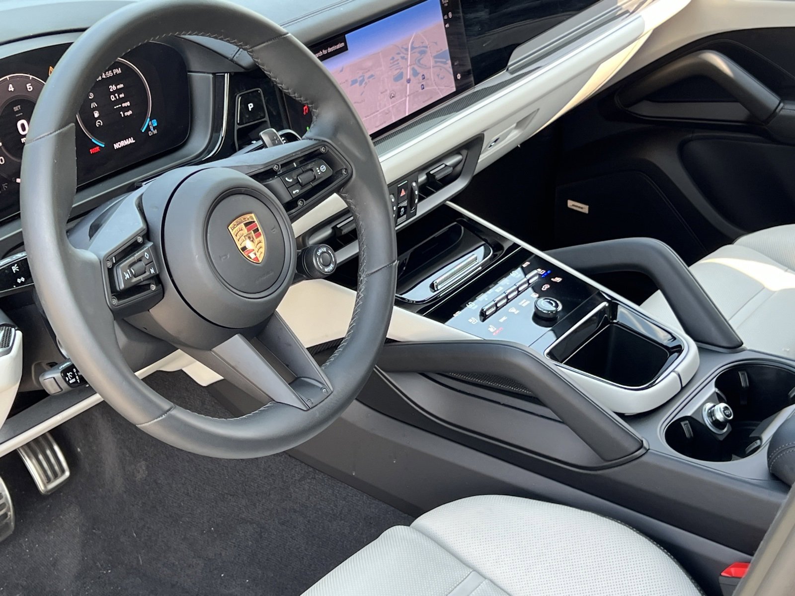 New 2025 Porsche Cayenne S image 4