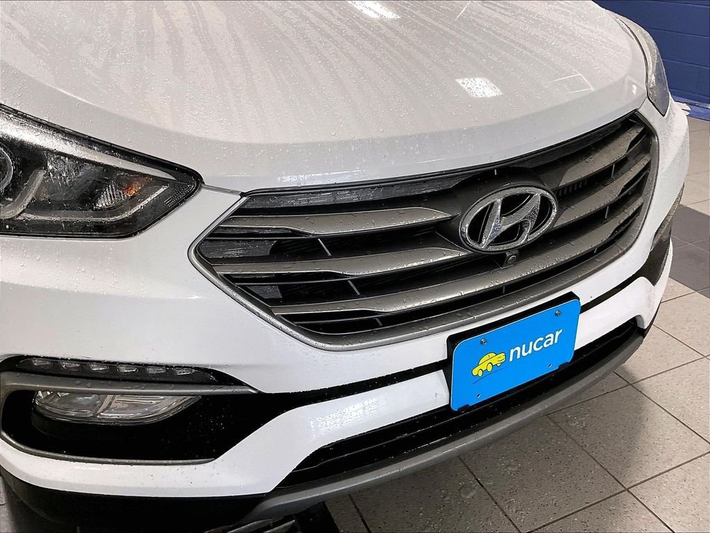 Used 2018 Hyundai Santa Fe Sport FWD image 32