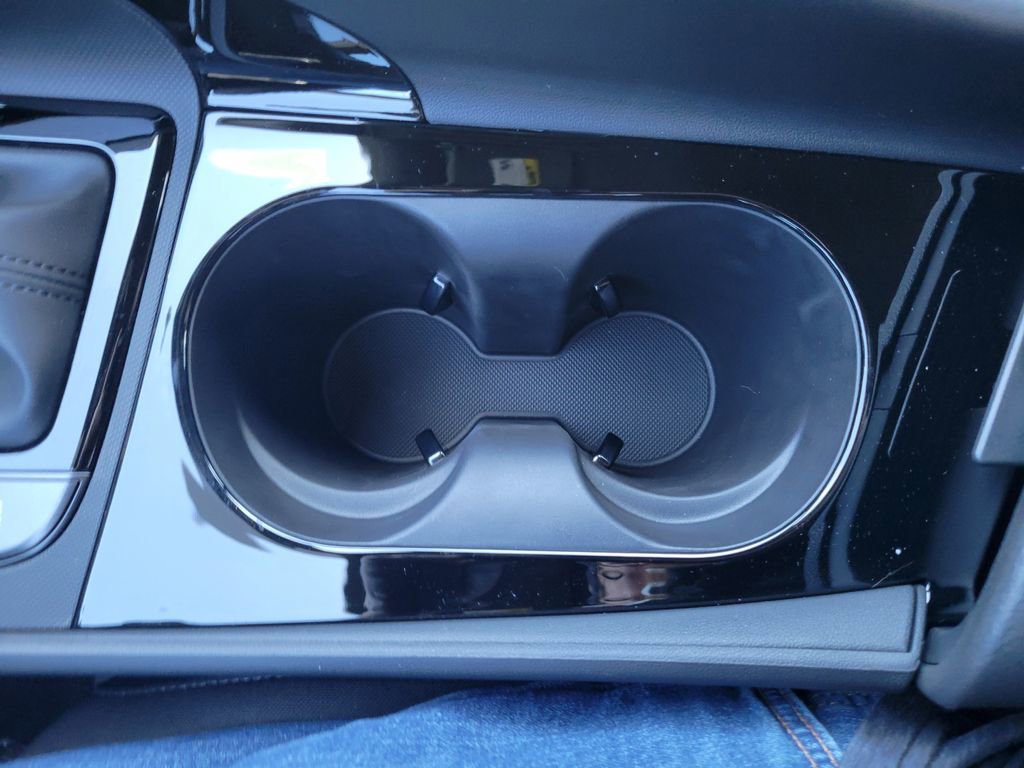 Certified 2025 Hyundai Elantra SEL image 25