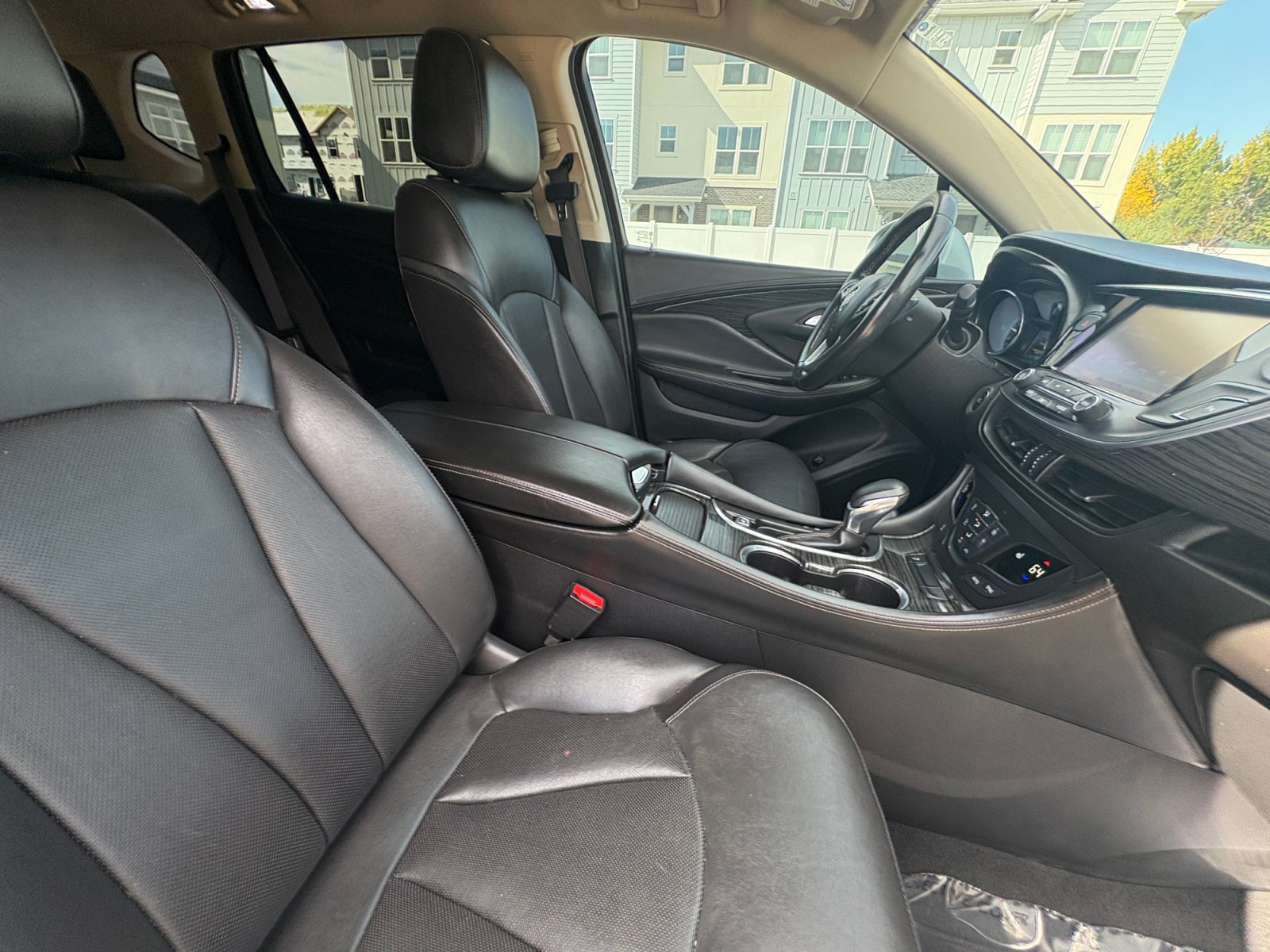 Used 2017 Buick Envision Essence FWD image 19