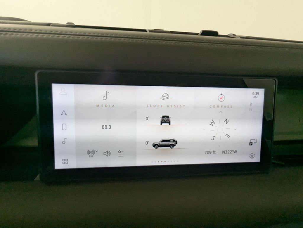 Used 2020 Land Rover Defender 110 HSE image 43