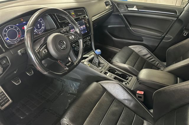 Used 2018 Volkswagen Golf R 4-Door image 11