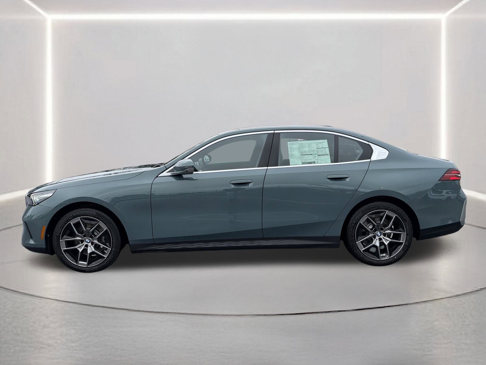 New 2026 BMW 530i w/ Convenience Package image 21