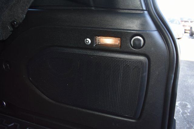 Used 2017 Jeep Renegade Limited image 36