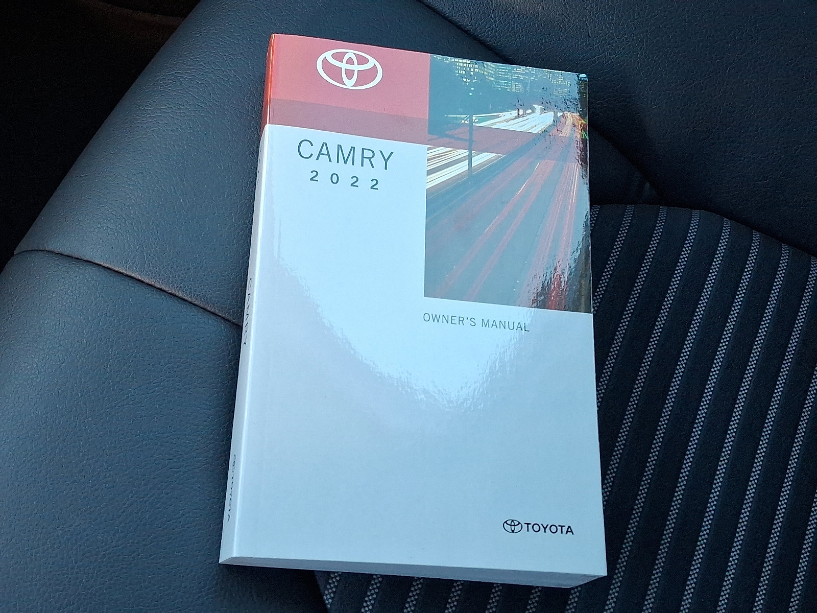 Used 2022 Toyota Camry SE image 26