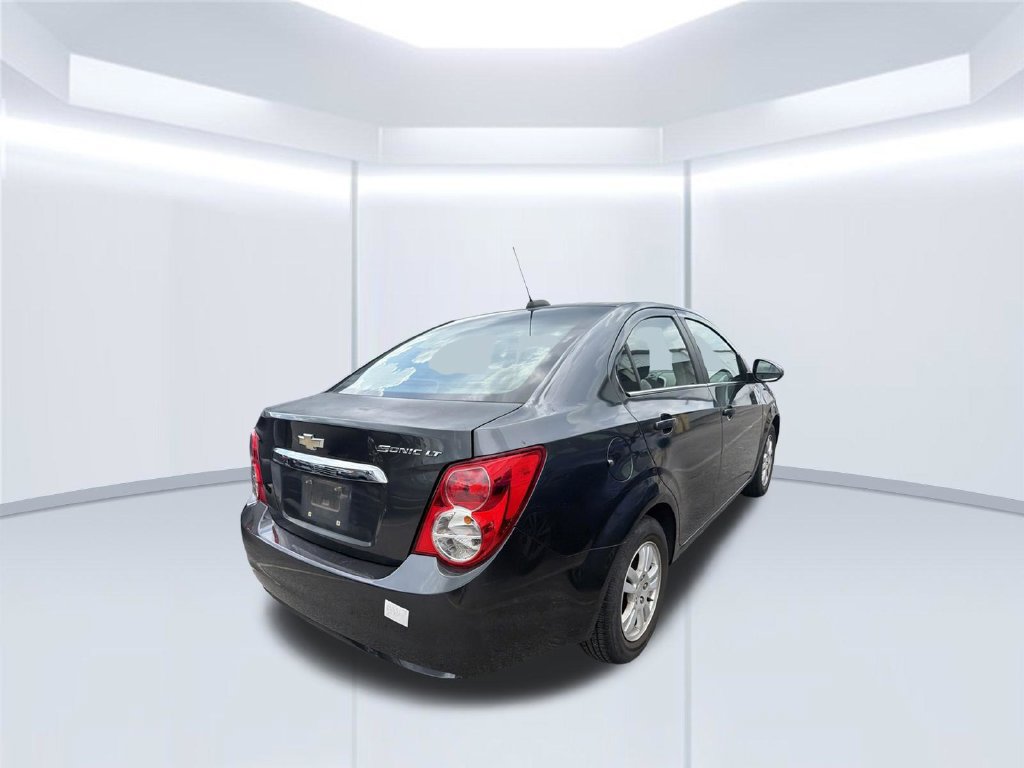 Used 2015 Chevrolet Sonic LT FWD image 10