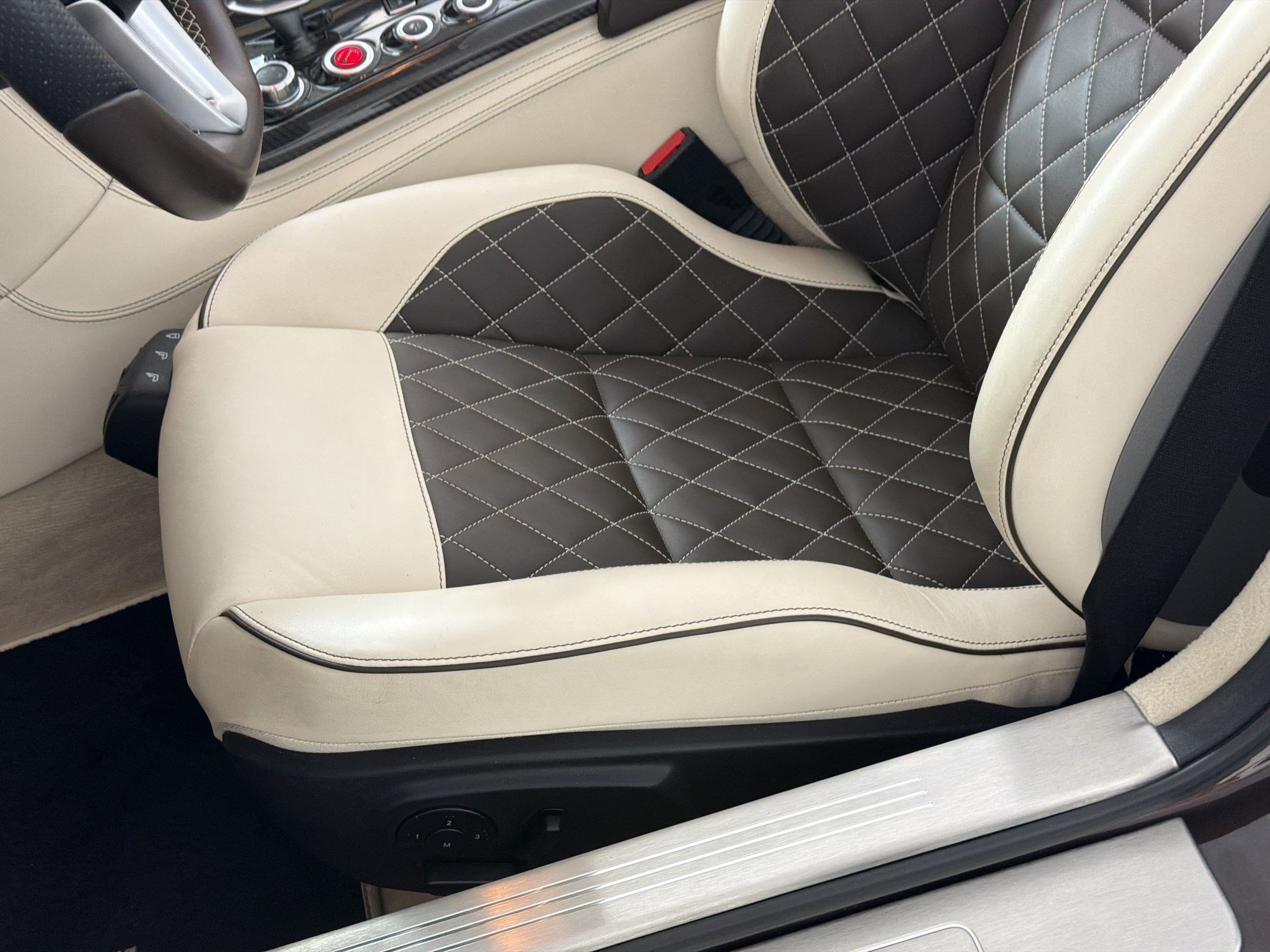 Used 2013 Mercedes-Benz SLS AMG GT Roadster image 15