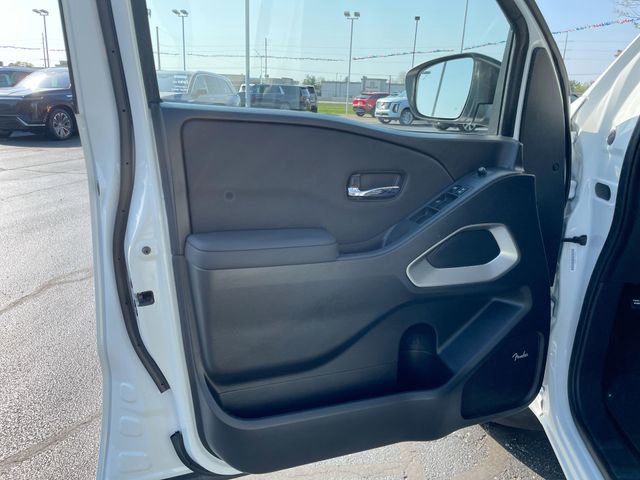 Used 2024 Nissan Frontier SL w/ Technology Package RWD image 10