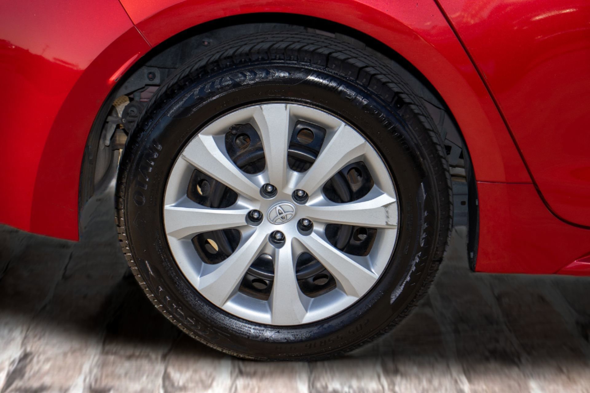 Used 2020 Toyota Corolla LE image 35