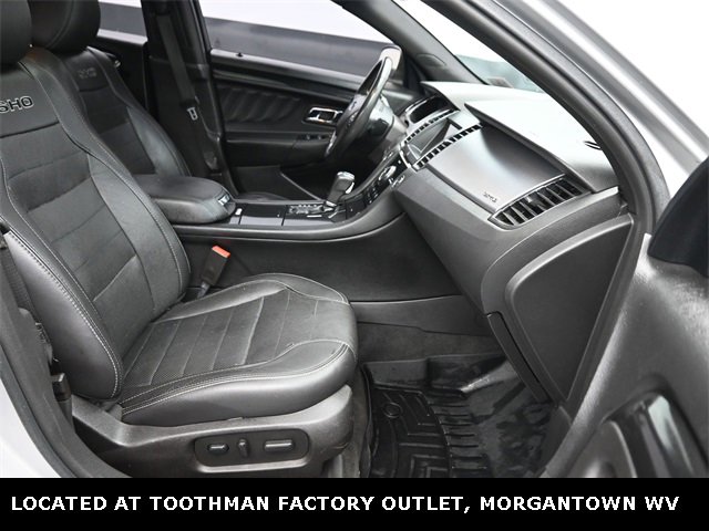 Used 2018 Ford Taurus SHO w/ Driver Assist Package image 9