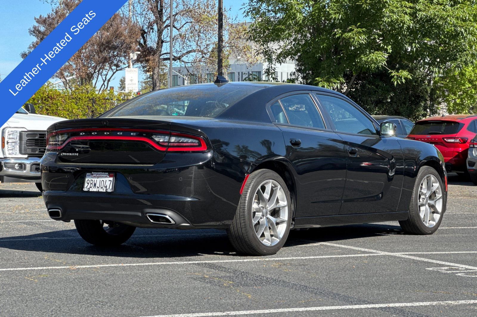 Used 2022 Dodge Charger SXT w/ Plus Group image 4