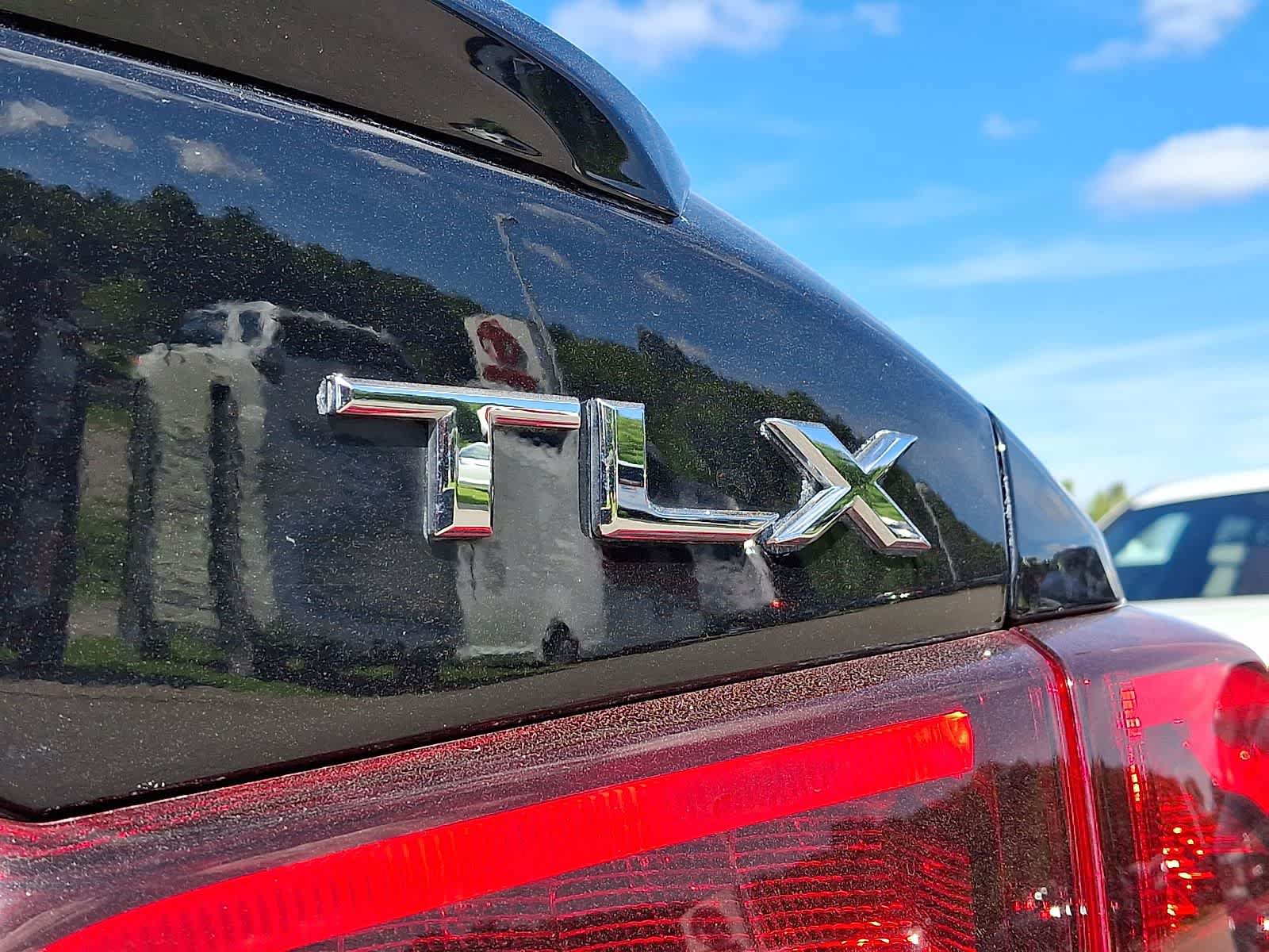 Used 2018 Acura TLX w/ Technology & A-SPEC Package FWD image 33