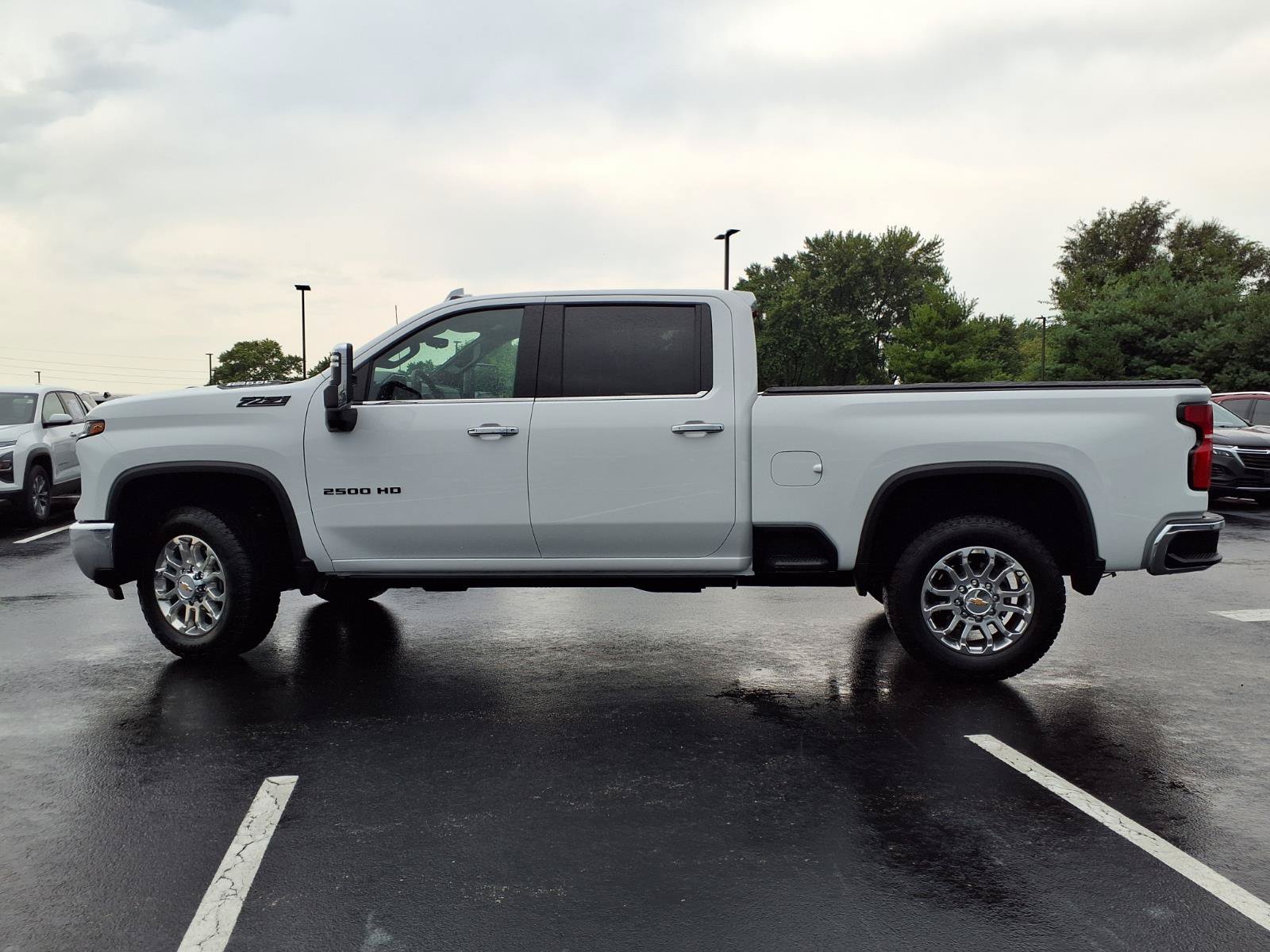 Used 2025 Chevrolet Silverado 2500 LTZ w/ LTZ Plus Package AWD/4WD image 38