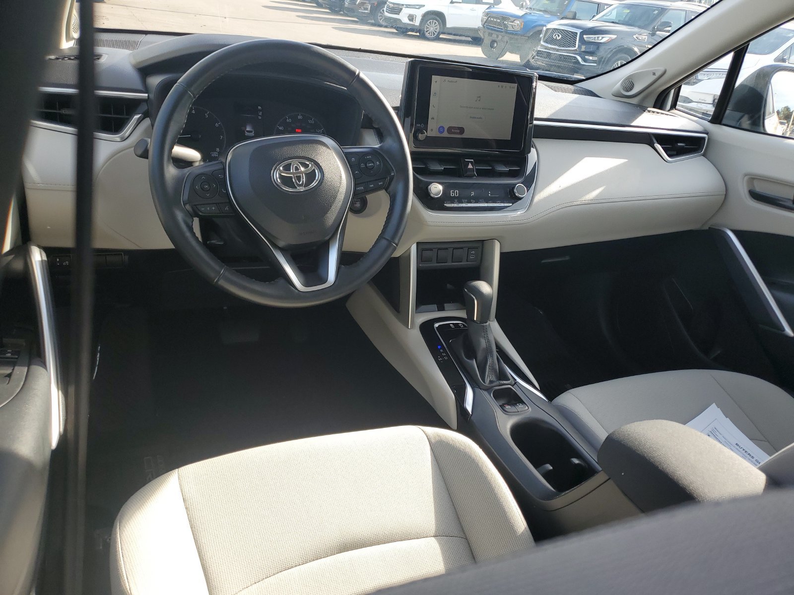 Certified 2024 Toyota Corolla Cross LE w/ Moonroof Package FWD image 10