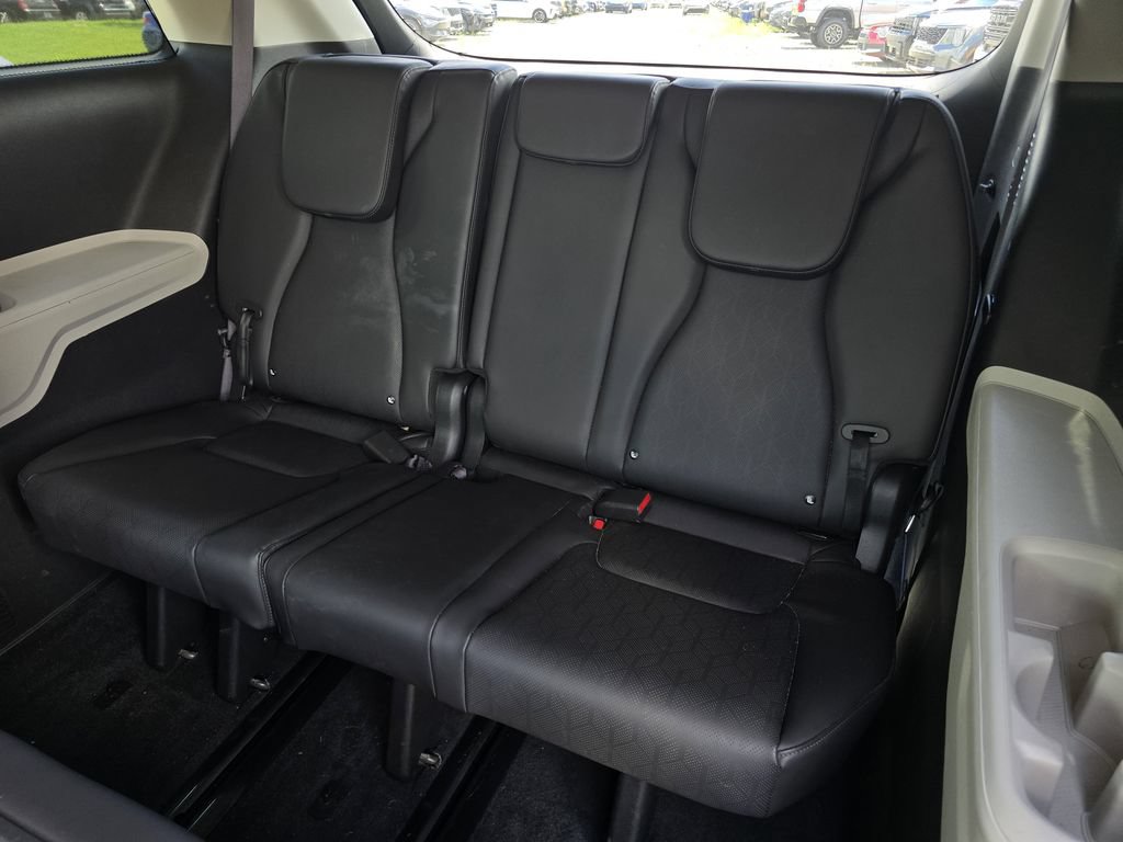 Certified 2024 Kia Carnival SX FWD image 17