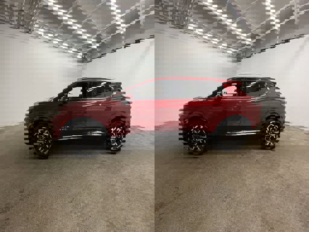 Used 2025 Chevrolet Equinox EV LT w/ Convenience Package image 3