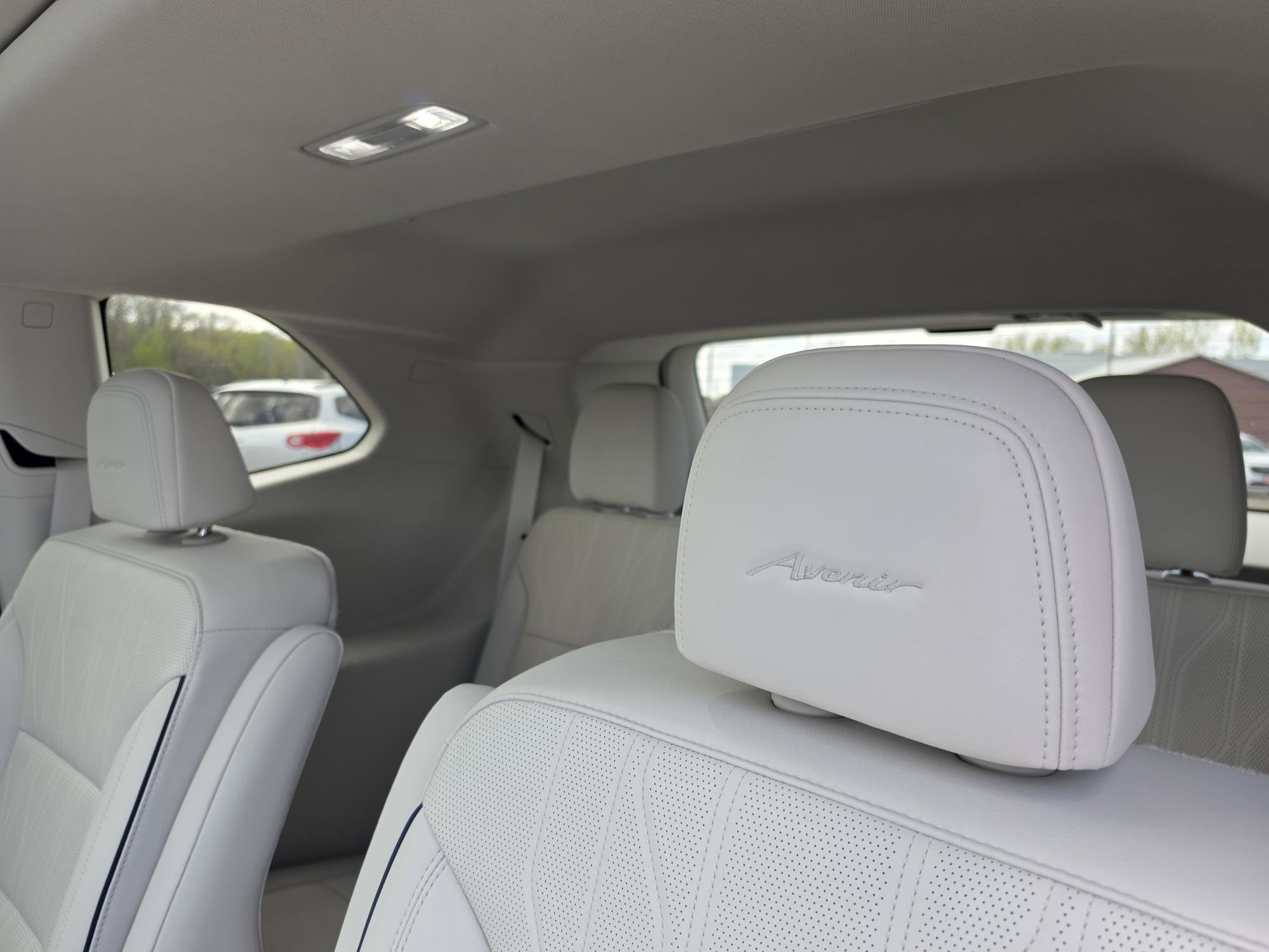 Used 2026 Buick Enclave Avenir w/ Super Cruise Package AWD/4WD image 13