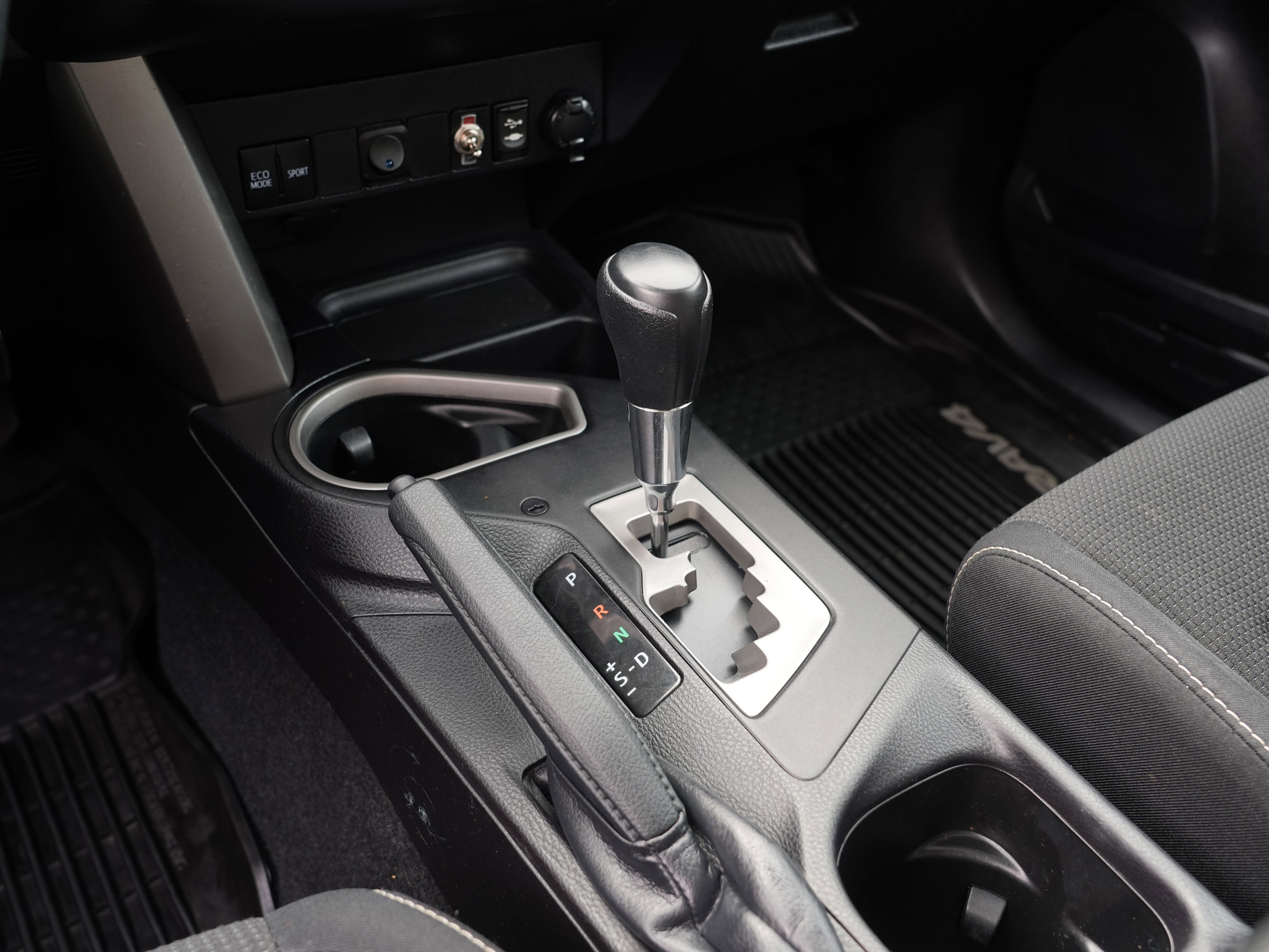 Used 2017 Toyota RAV4 XLE w/ Plus Special Value Package image 24