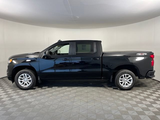 Used 2024 Chevrolet Silverado 1500 RST w/ Protection Package AWD/4WD image 4