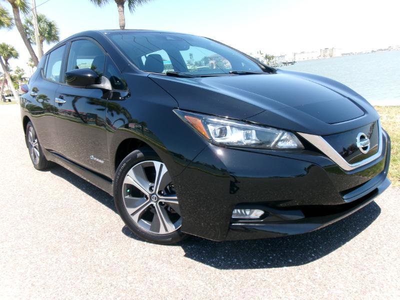 Used 2018 Nissan Leaf SV w/ SV Technology Package FWD image 17