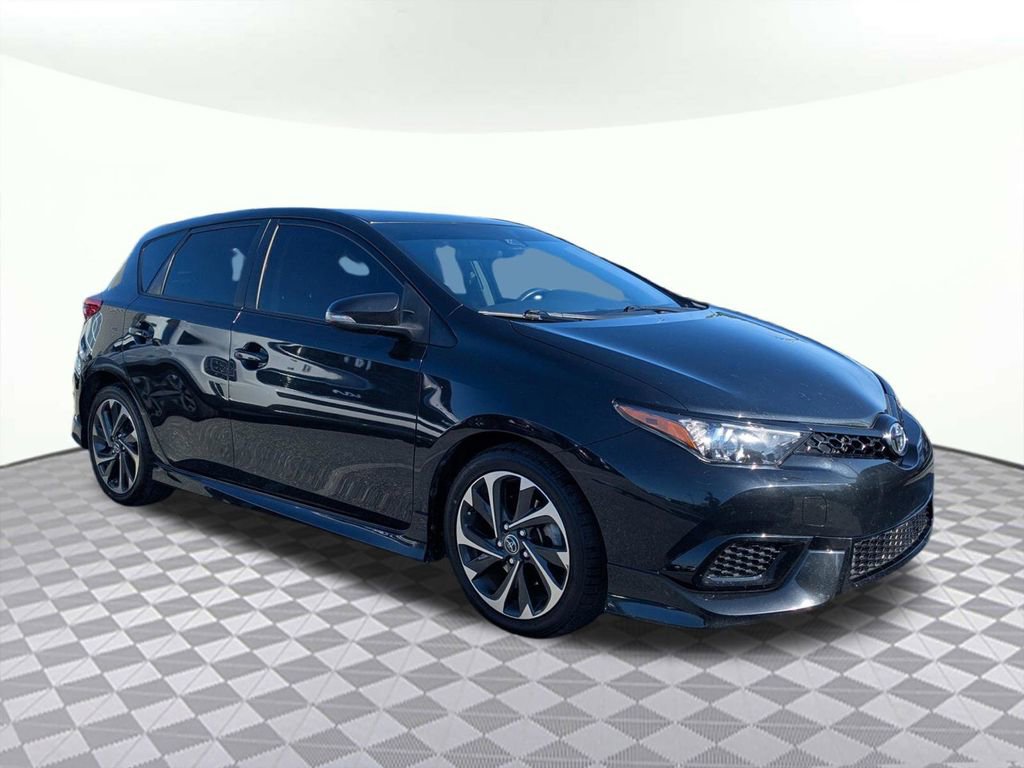 Used 2017 Toyota Corolla iM FWD image 1